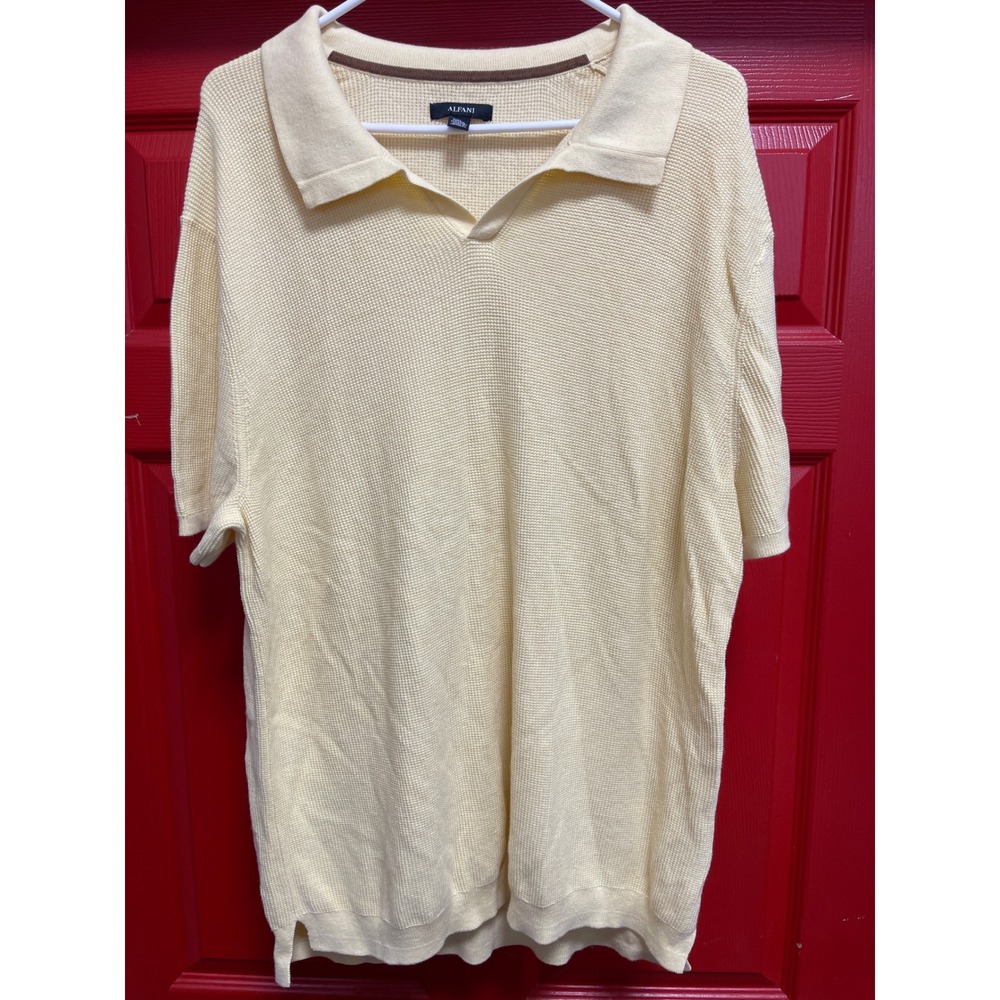 Alfani Mens XL Pale Yellow Knit Polo Shirt Short Sleeve V-Neck Cotton Blend